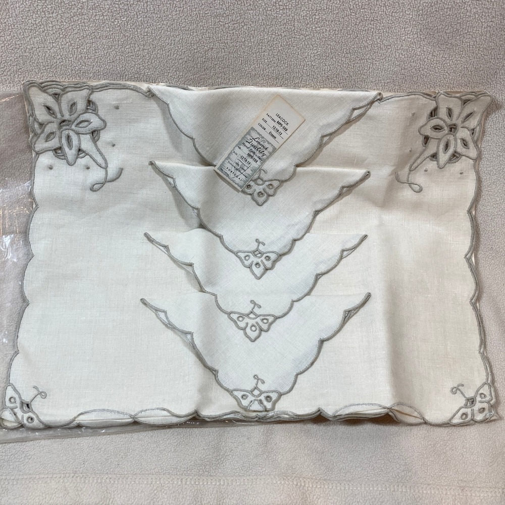 Vtg NWT Leacock Linen Set of 4 Placemats & Napkins Cream Floral Hand Embroidered
